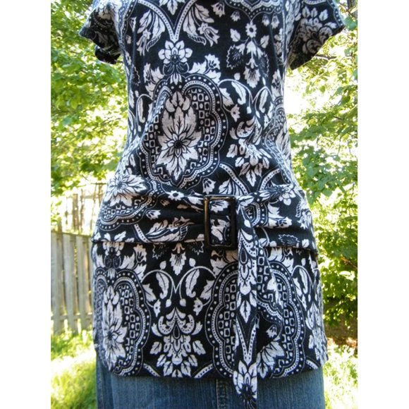 Jersey Top w Paisley Print - Picture 5 of 7